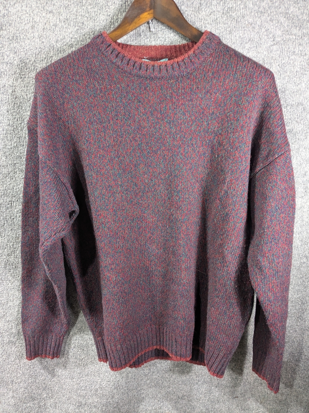 Woolrich 1990s Men's Crew Neck Marled Burgundy Sweater  Size L